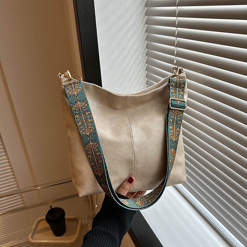 Bolsa Feminina de Couro Elegância Retrô - Ziora