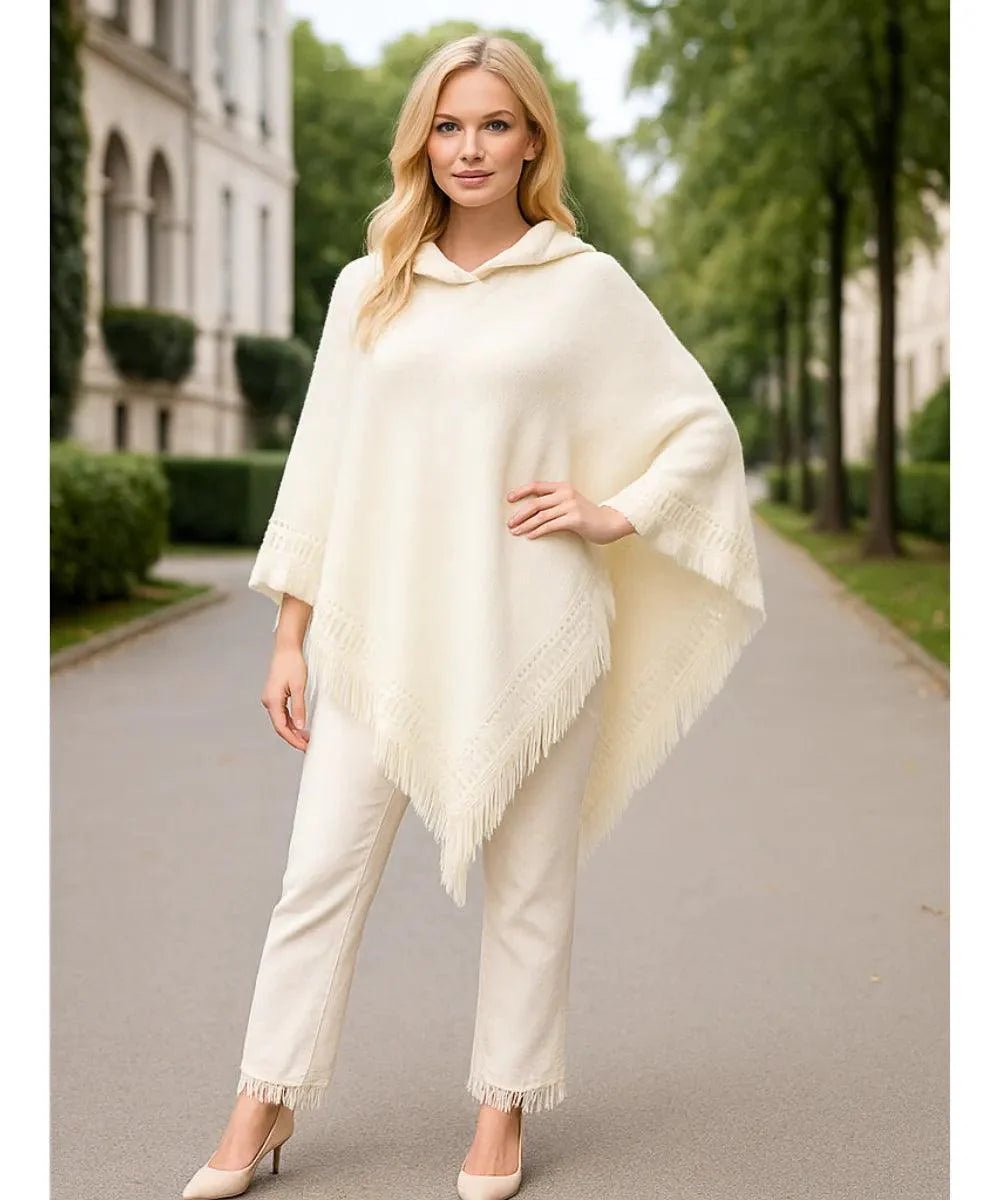 Poncho Feminino Tricot Com Capuz Elegante | Frankfurt - Innovare