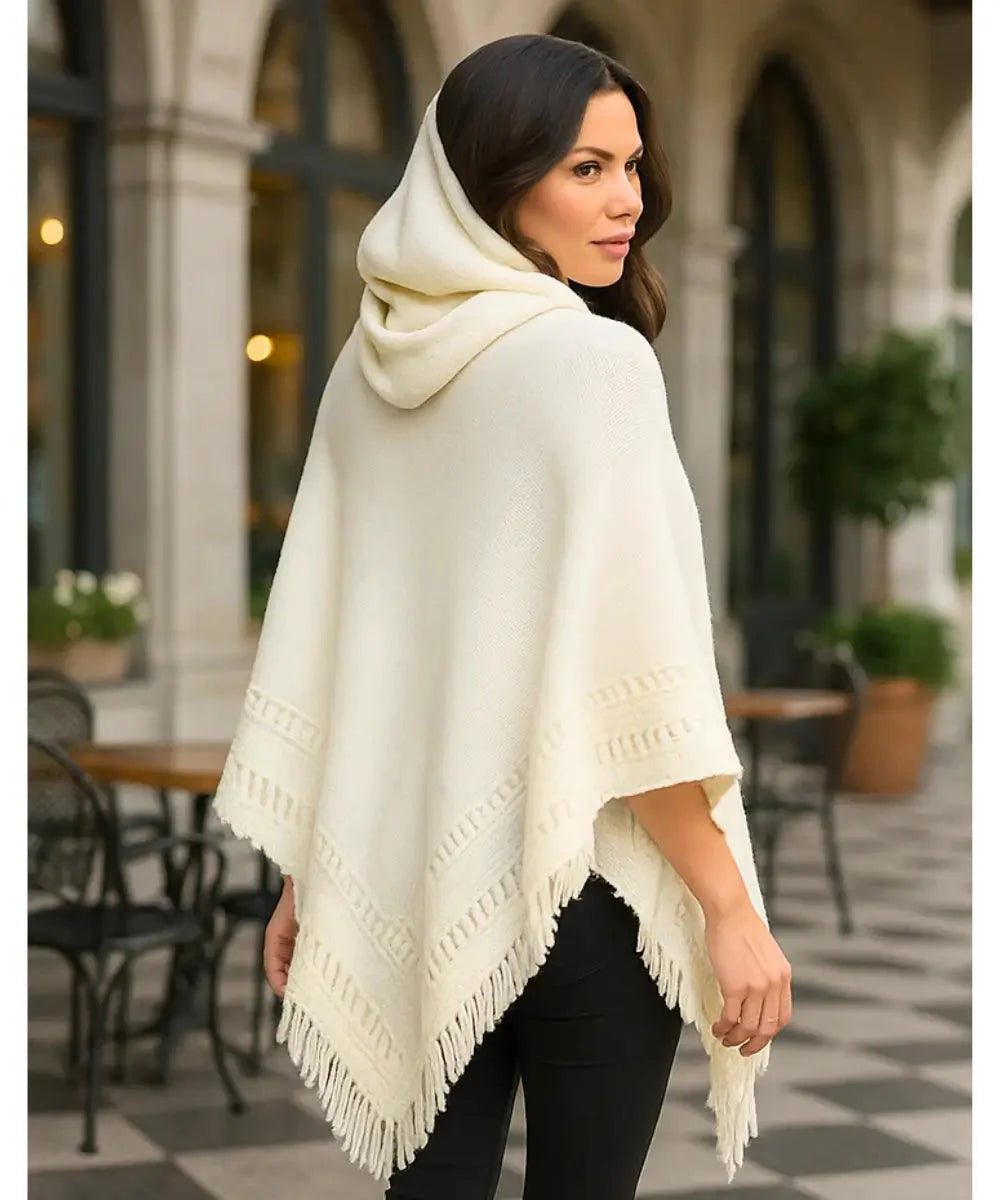 Poncho Feminino Tricot Com Capuz Elegante | Frankfurt - Innovare