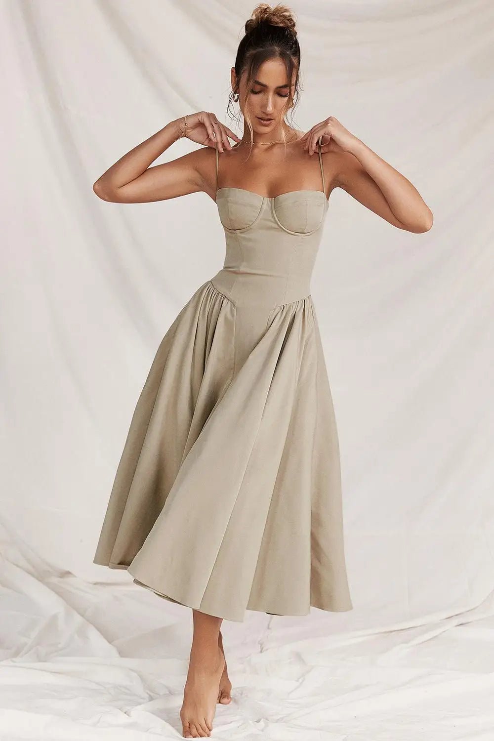 Vestido Sexy Pleated Hem Sling – Mariana - Ziora
