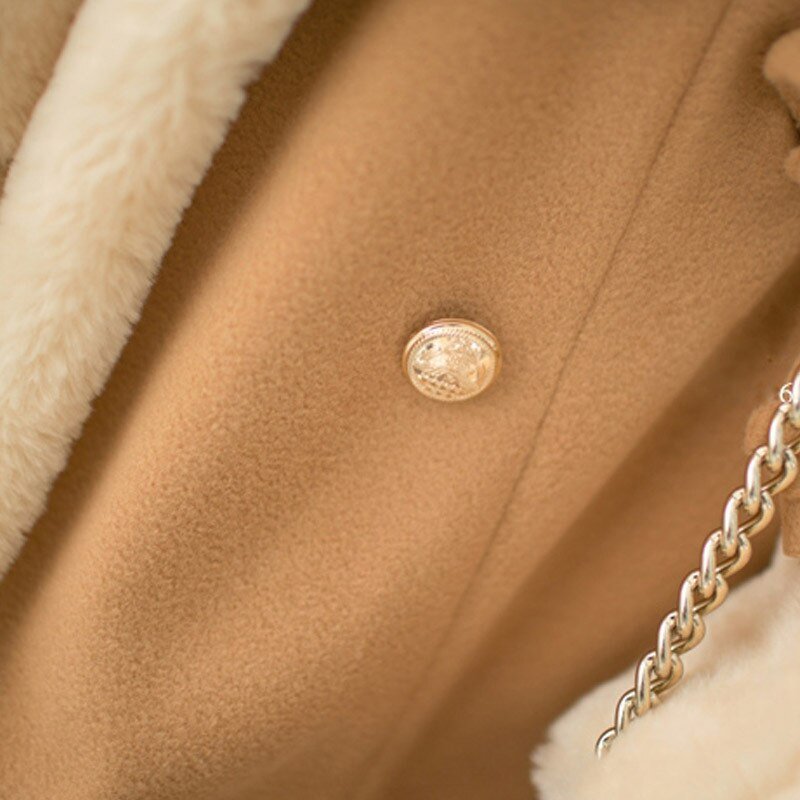 Casaco Feminino Pelúcia Eleanor Coat - Loja Fact