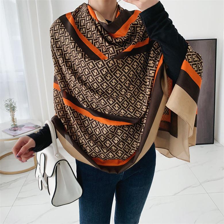 Echarpe Toque de Seda Deluxe - Modelo 2 - Loja Fact