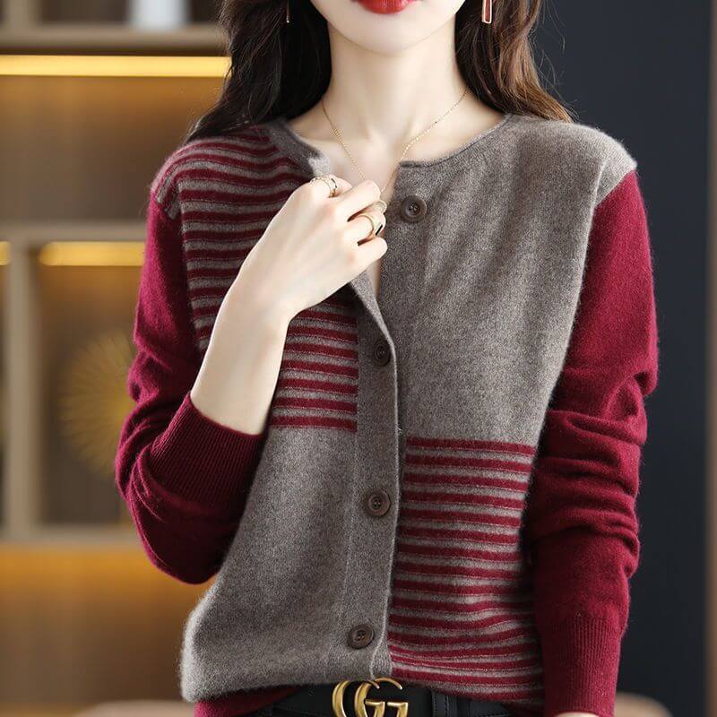 Cardigan Casual com Botões Chandelier - Vista Ladies