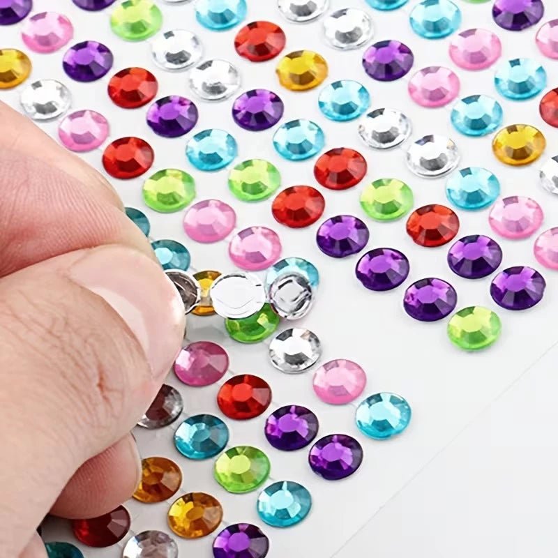 Cartela de Strass Adesiva 5mm Profissional para Maquiagem, Unhas, Artesanato e Carnaval - Innovare