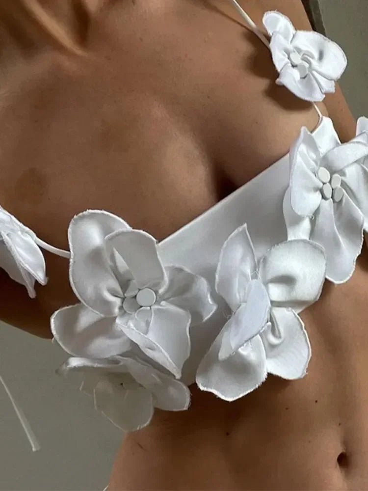 Cropped com flores 3D e costas abertas – Gabriela - Ziora