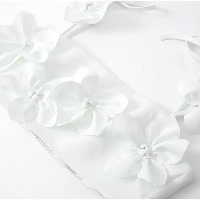 Cropped com flores 3D e costas abertas – Gabriela - Ziora