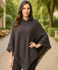 Poncho Feminino Tricot Com Capuz Elegante | Frankfurt - Innovare