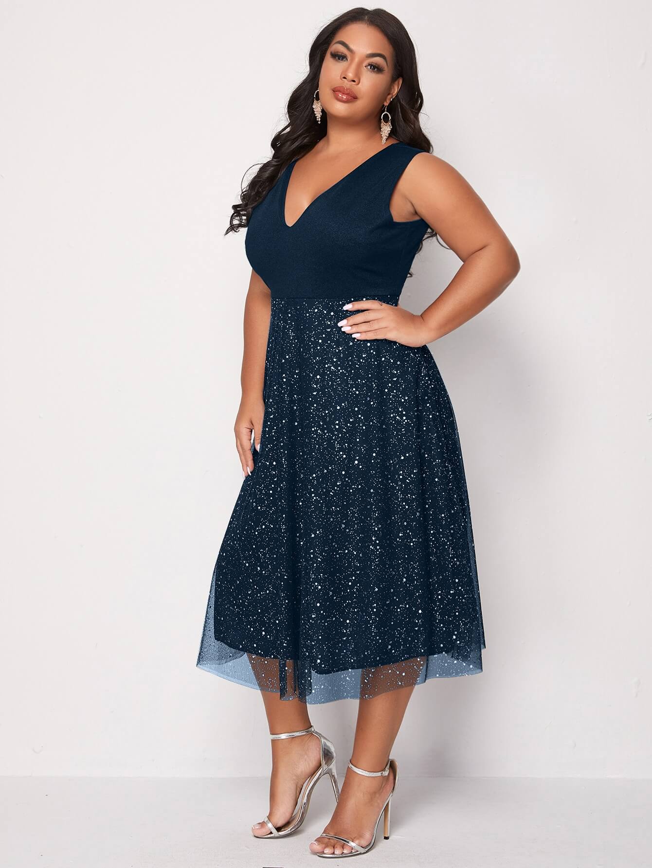 Vestido Curto Genova - Plus Size - Loja Fact